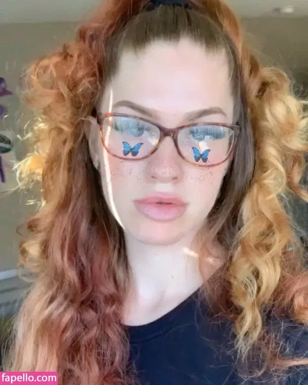 SyrenSerene Onlyfans Photo Gallery 