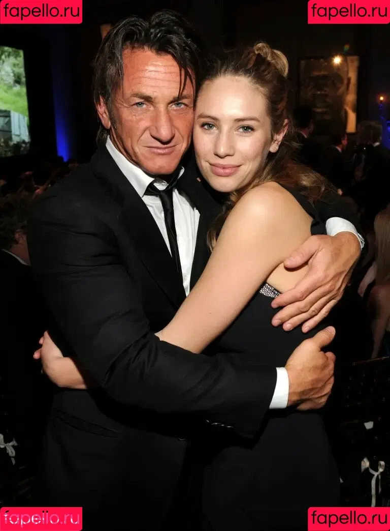 Dylan Penn Onlyfans Photo Gallery 