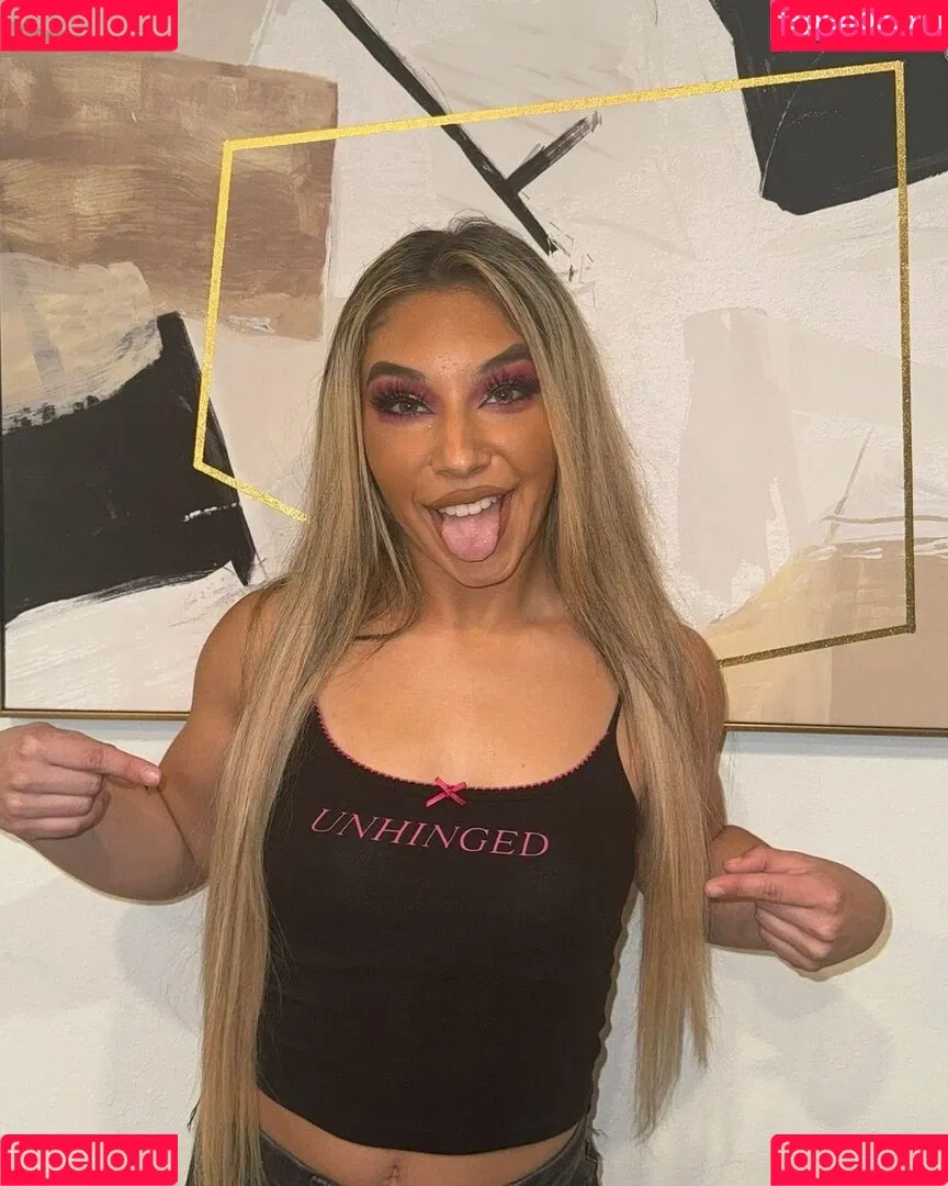 Thea Hail Onlyfans Photo Gallery 