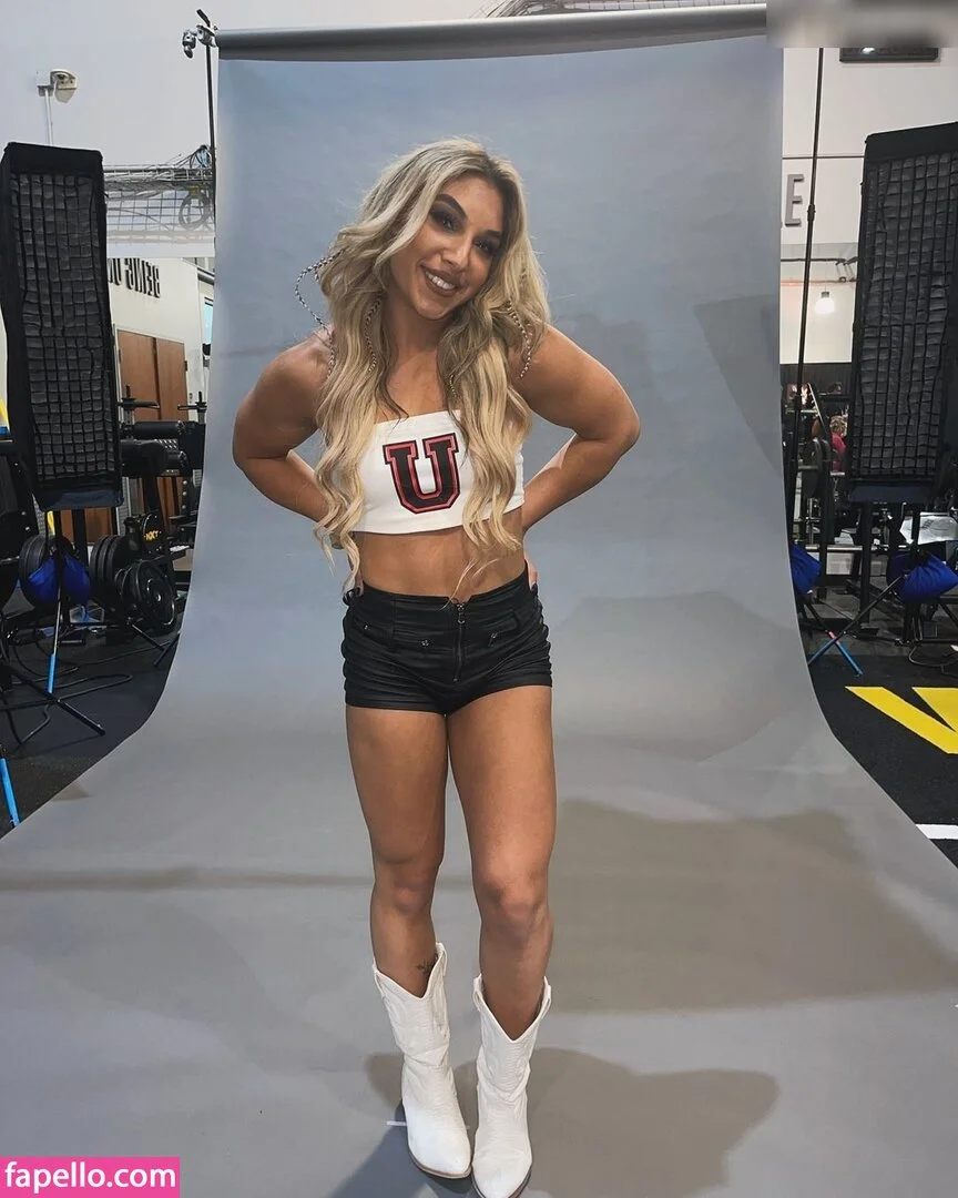 Thea Hail Onlyfans Photo Gallery 