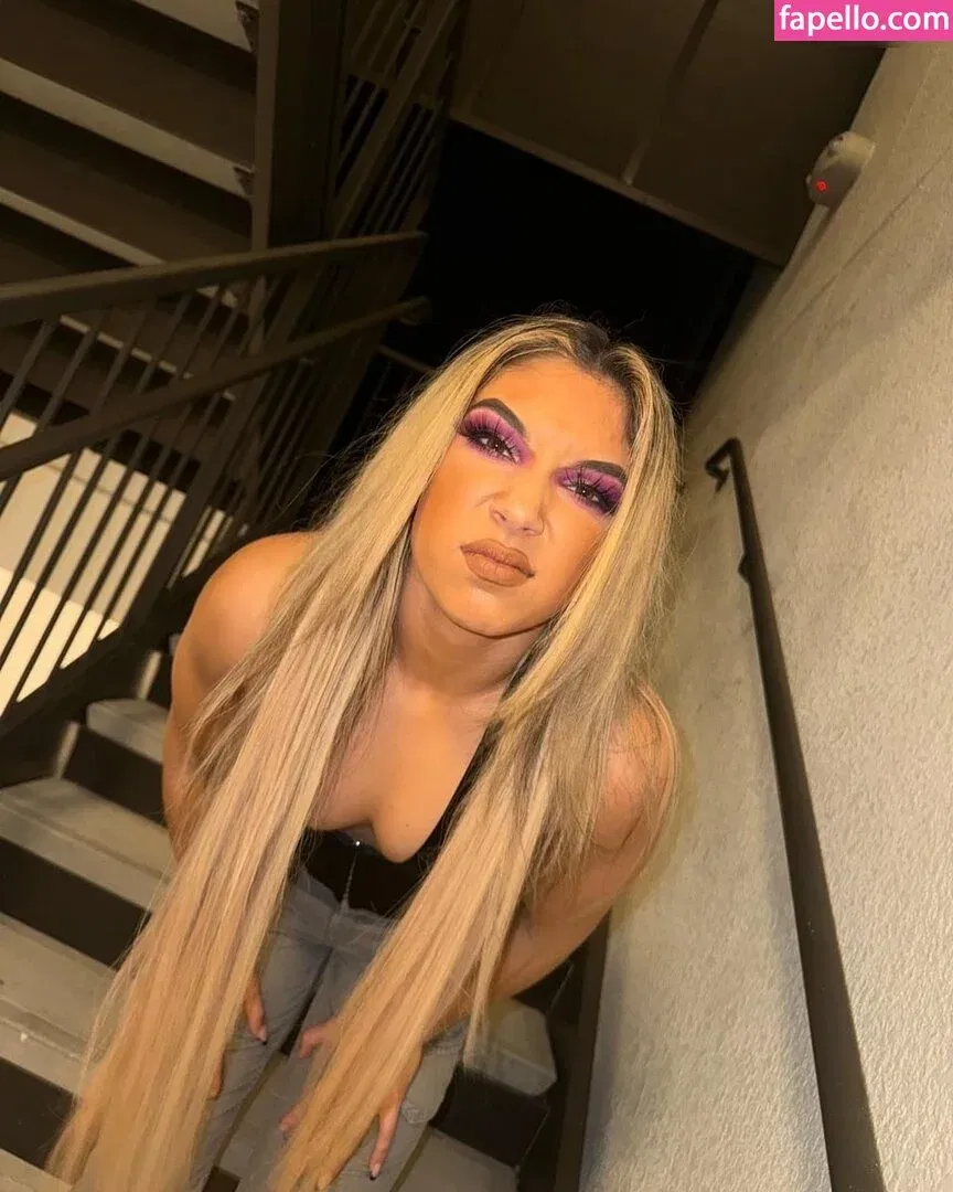 Thea Hail Onlyfans Photo Gallery 