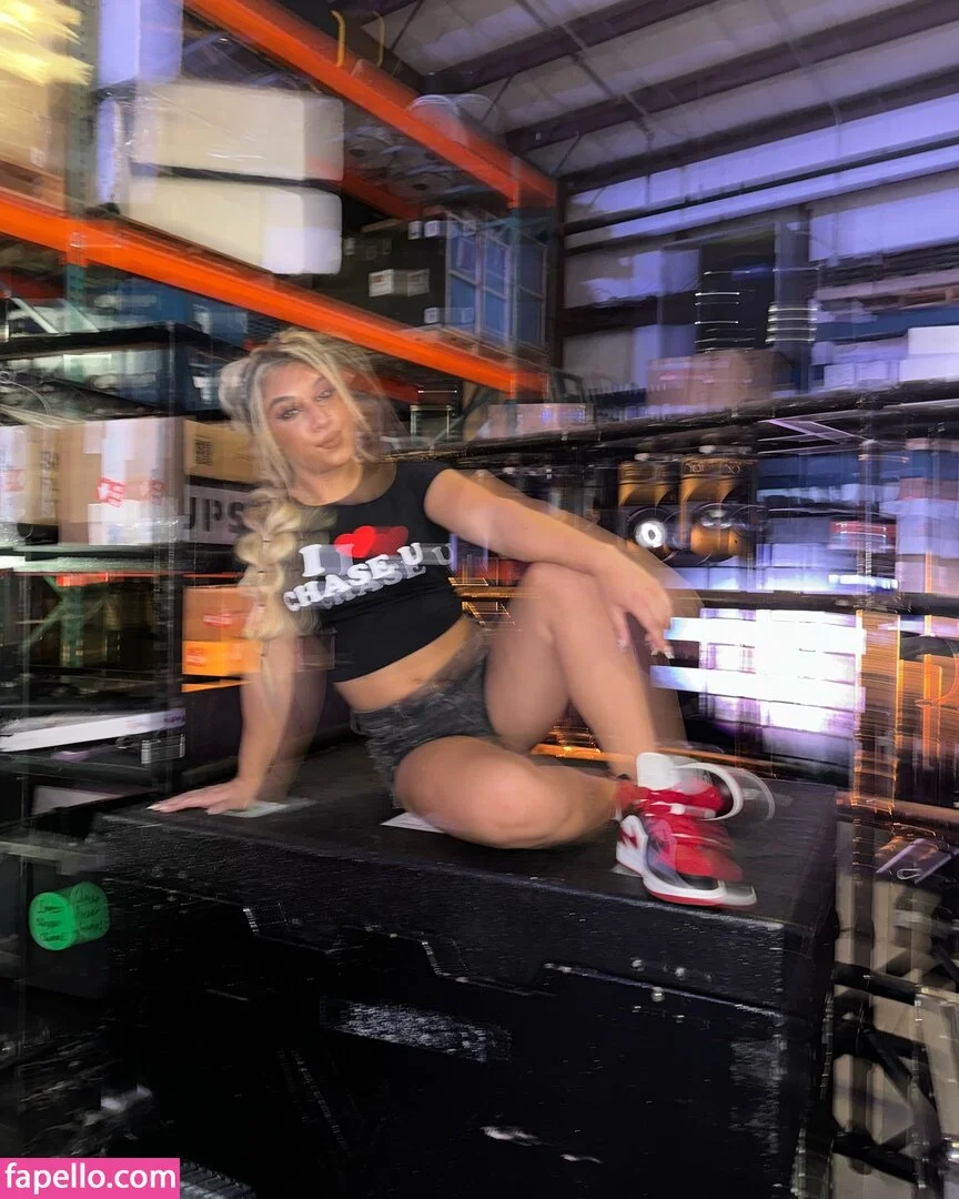 Thea Hail Onlyfans Photo Gallery 