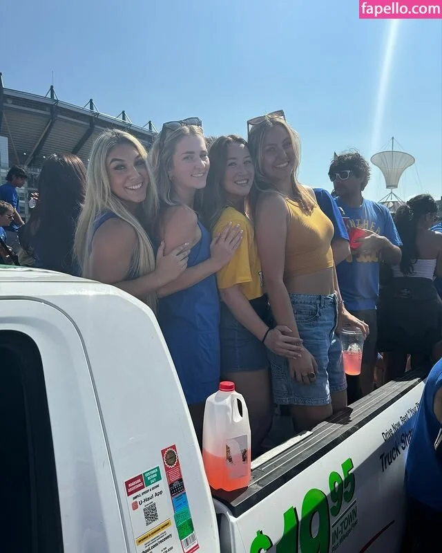 Thea Hail Onlyfans Photo Gallery 