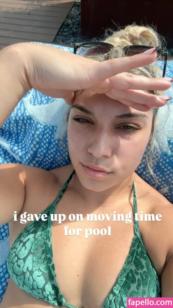 Thea Hail Onlyfans Photo Gallery 