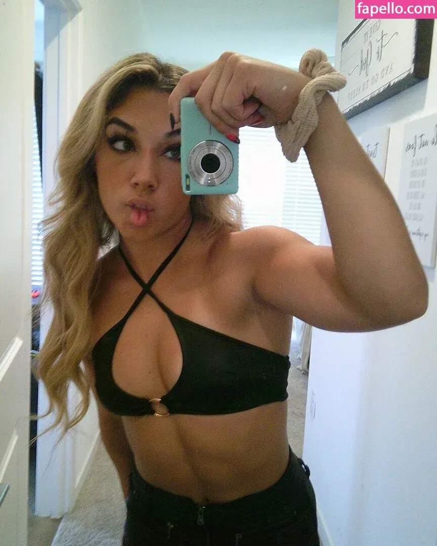 Thea Hail Onlyfans Photo Gallery 