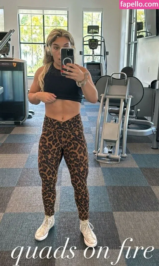 Thea Hail Onlyfans Photo Gallery 