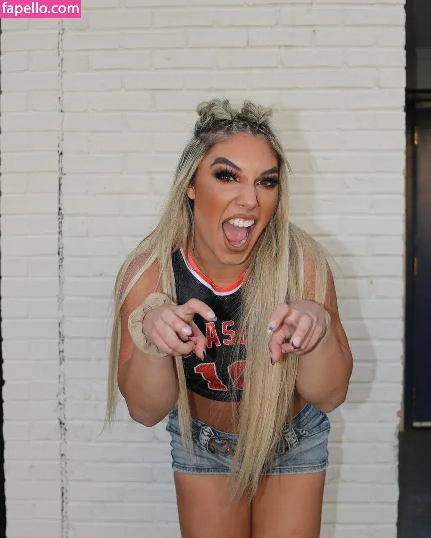 Thea Hail Onlyfans Photo Gallery 