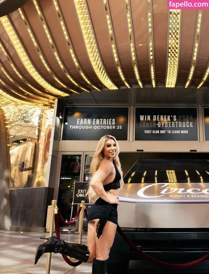 Thea Hail Onlyfans Photo Gallery 