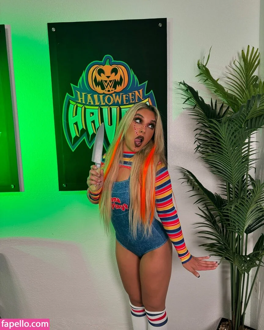 Thea Hail Onlyfans Photo Gallery 