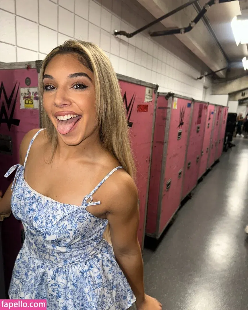 Thea Hail Onlyfans Photo Gallery 