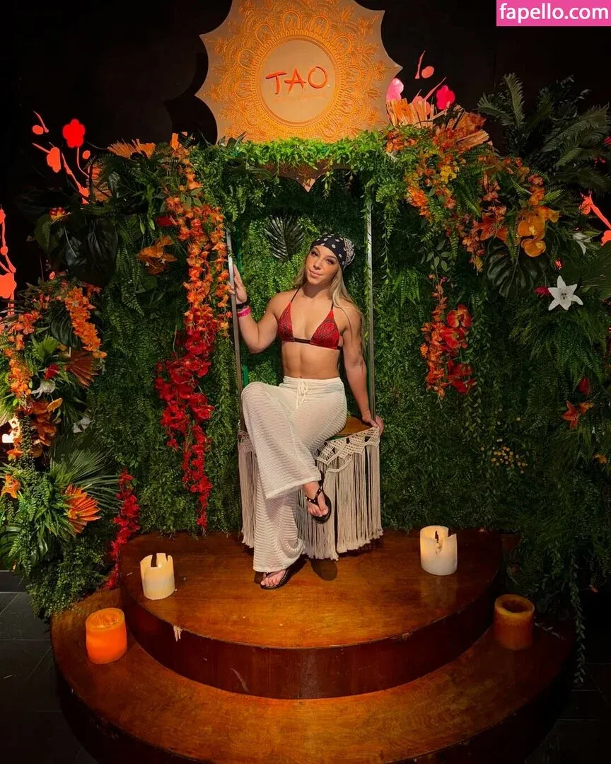 Thea Hail Onlyfans Photo Gallery 