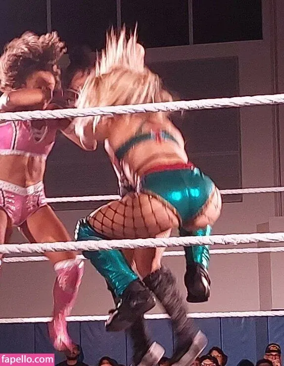 Thea Hail Onlyfans Photo Gallery 