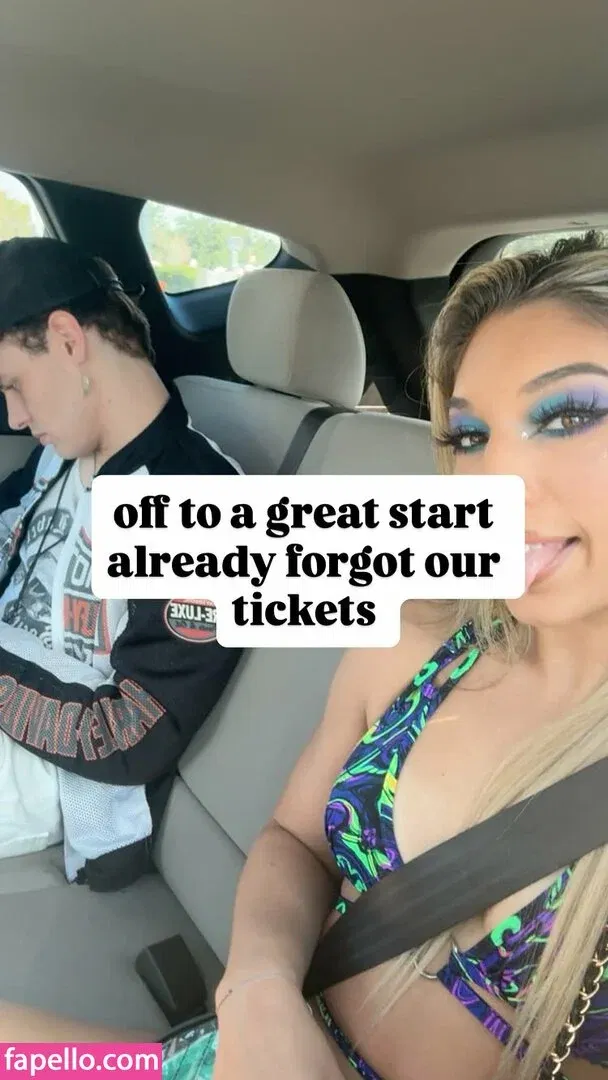 Thea Hail Onlyfans Photo Gallery 