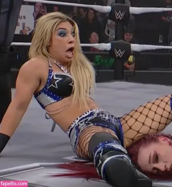 Thea Hail Onlyfans Photo Gallery 