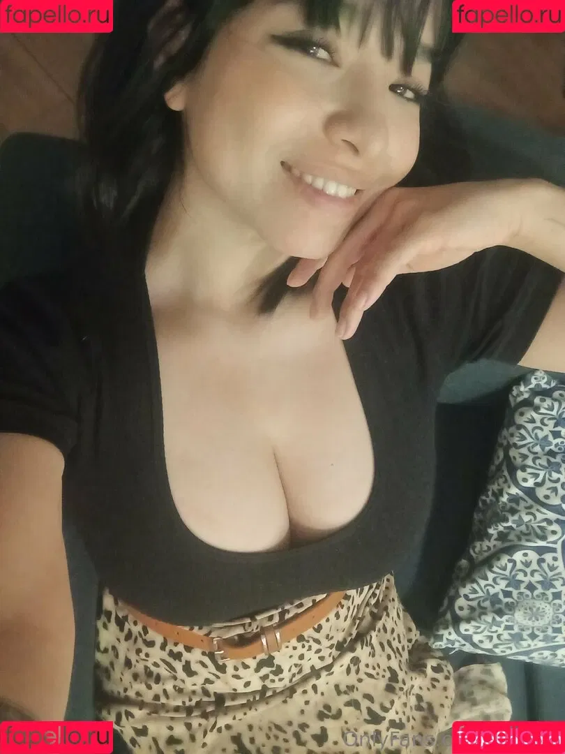 vetana Onlyfans Photo Gallery 