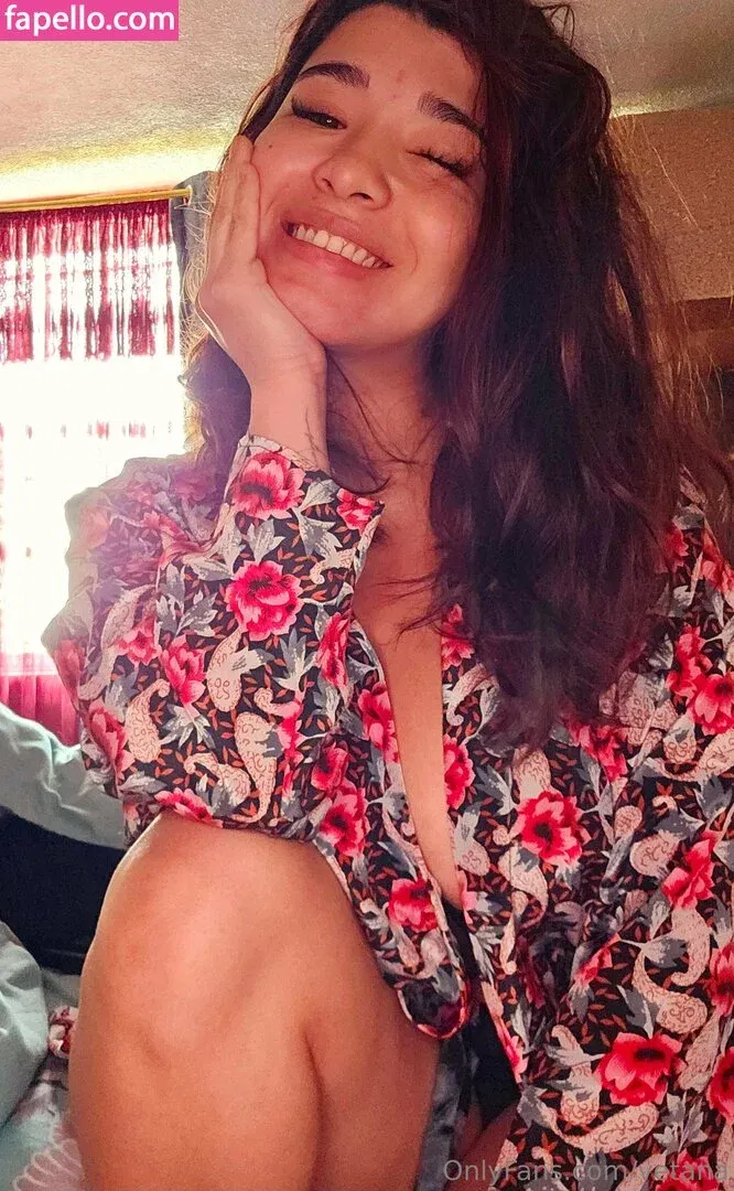 vetana Onlyfans Photo Gallery 