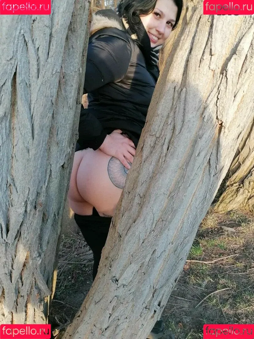 Kira Kane Onlyfans Photo Gallery 