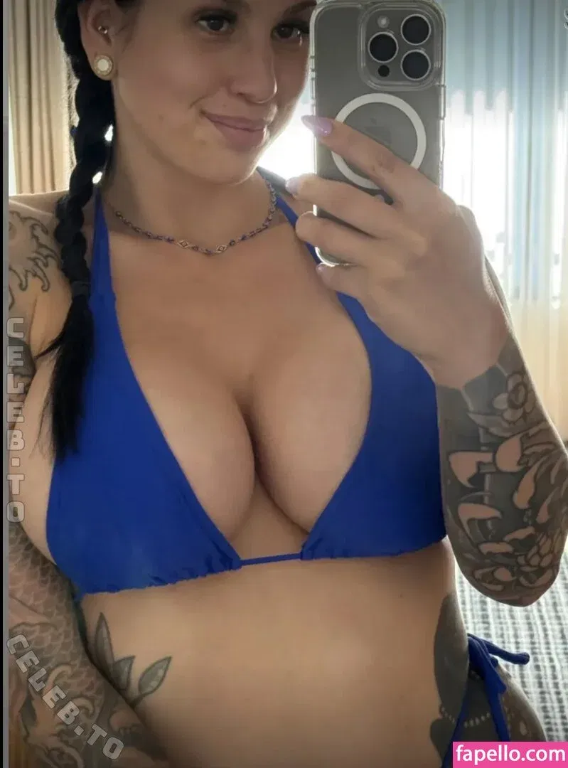 Kira Kane Onlyfans Photo Gallery 