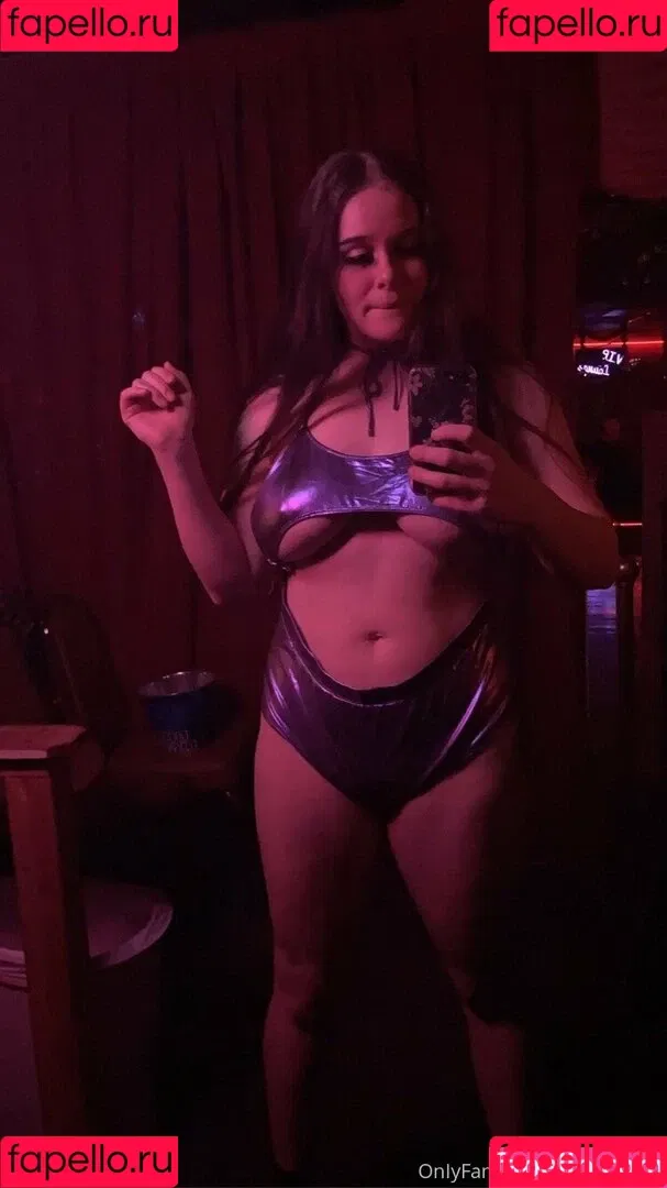juneaubabe Onlyfans Photo Gallery 