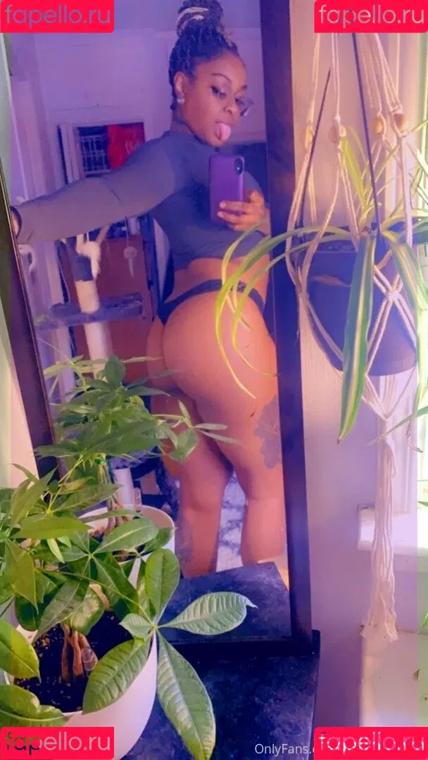 stonedfitvixen Onlyfans Photo Gallery 