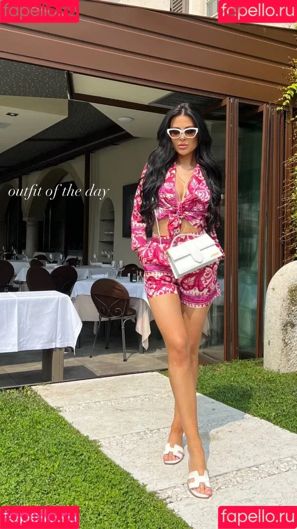 Lisa Weinberger Onlyfans Photo Gallery 