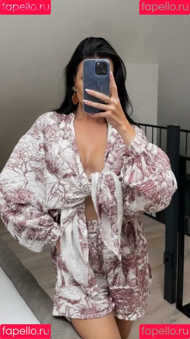 Lisa Weinberger Onlyfans Photo Gallery 