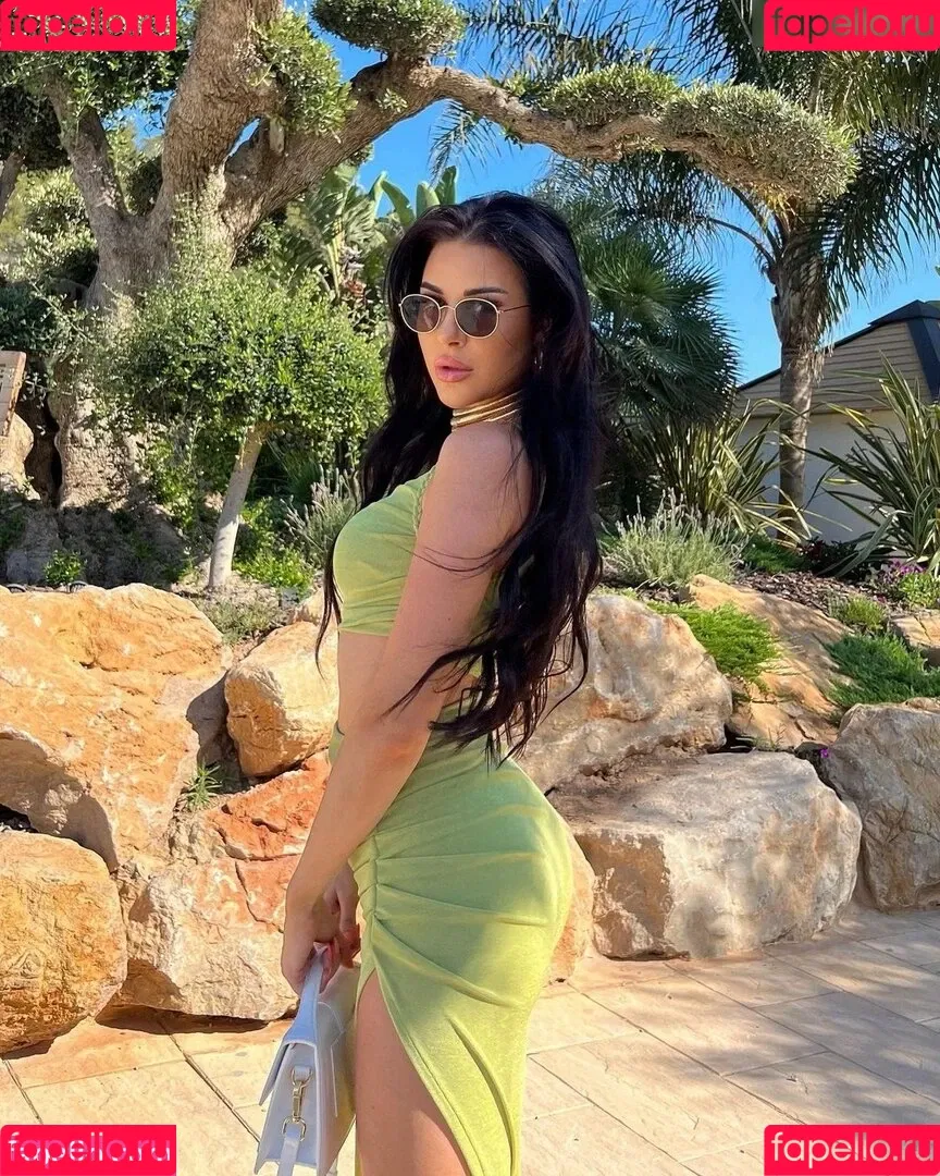 Lisa Weinberger Onlyfans Photo Gallery 