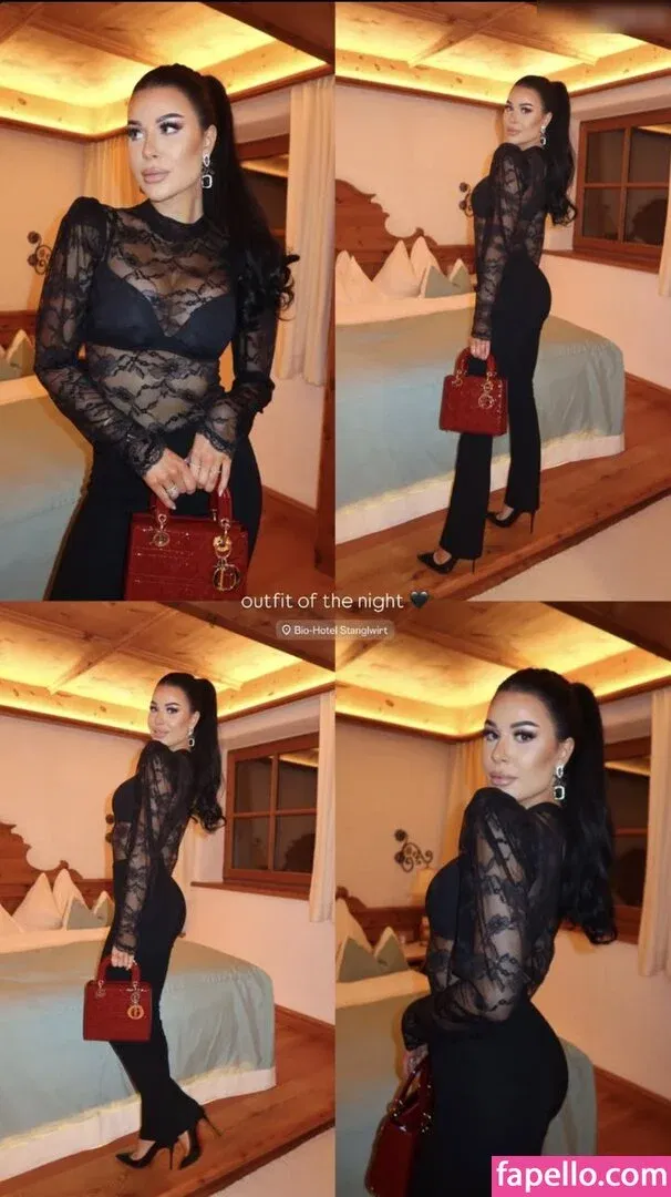 Lisa Weinberger Onlyfans Photo Gallery 