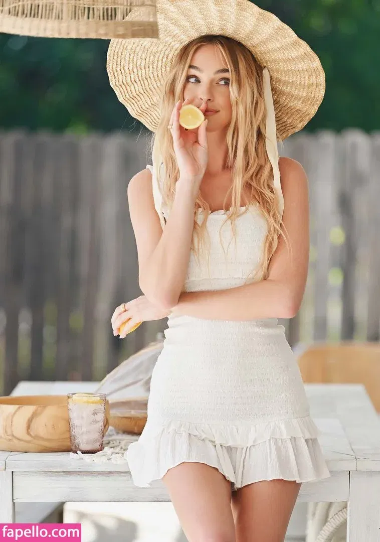 Elizabeth T Onlyfans Photo Gallery 