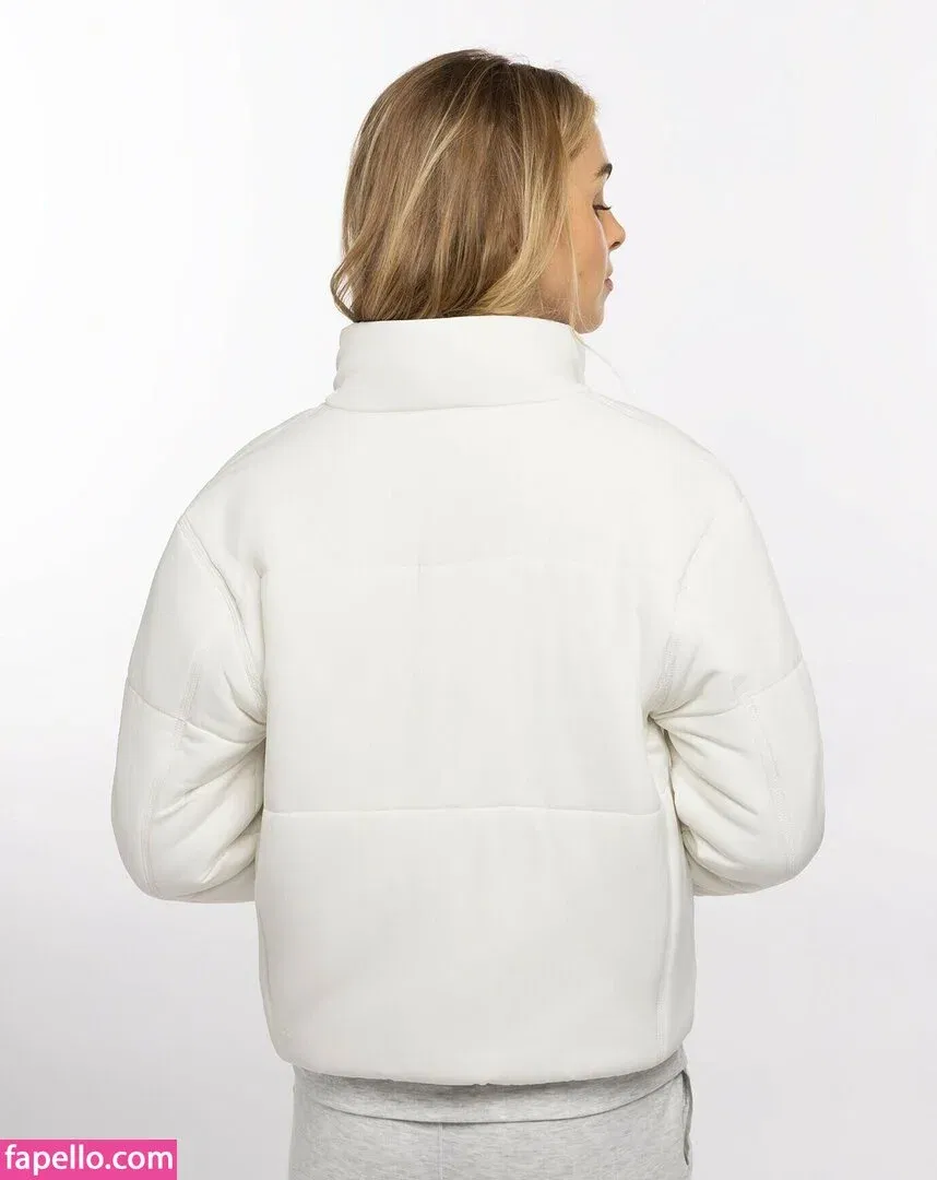 Elizabeth T Onlyfans Photo Gallery 