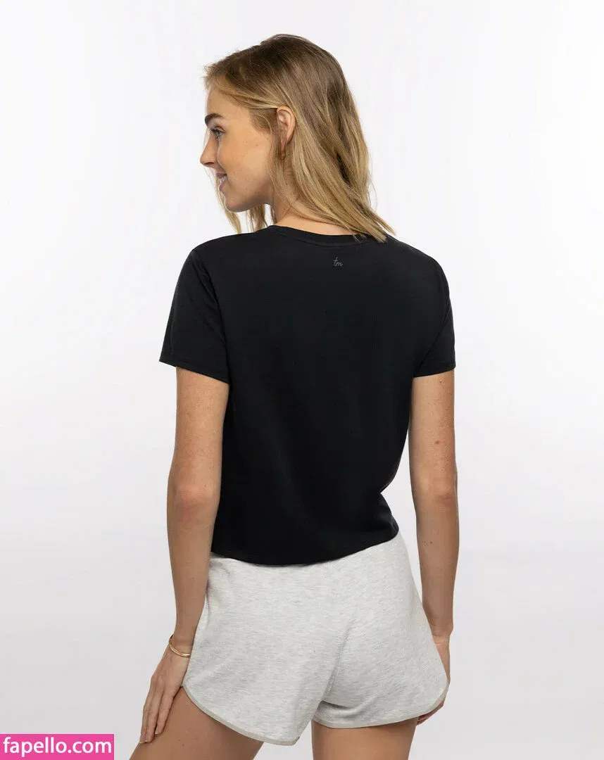 Elizabeth T Onlyfans Photo Gallery 