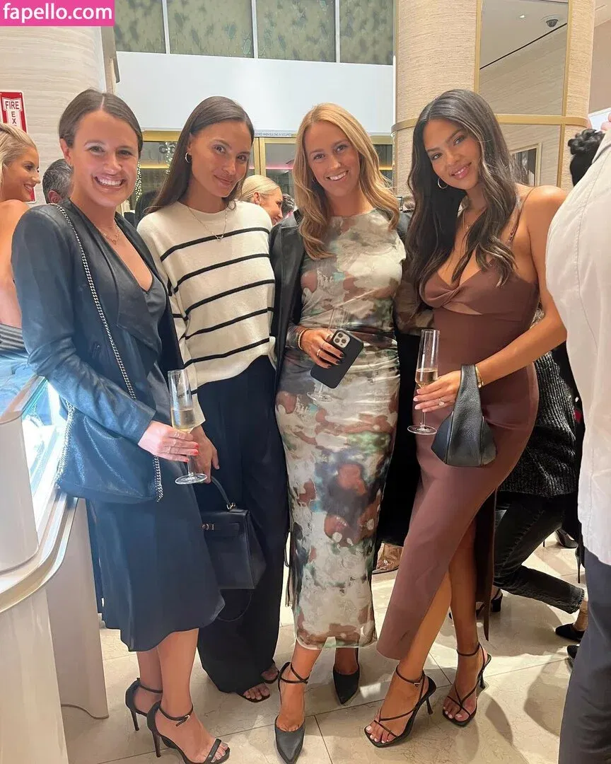 Elizabeth T Onlyfans Photo Gallery 