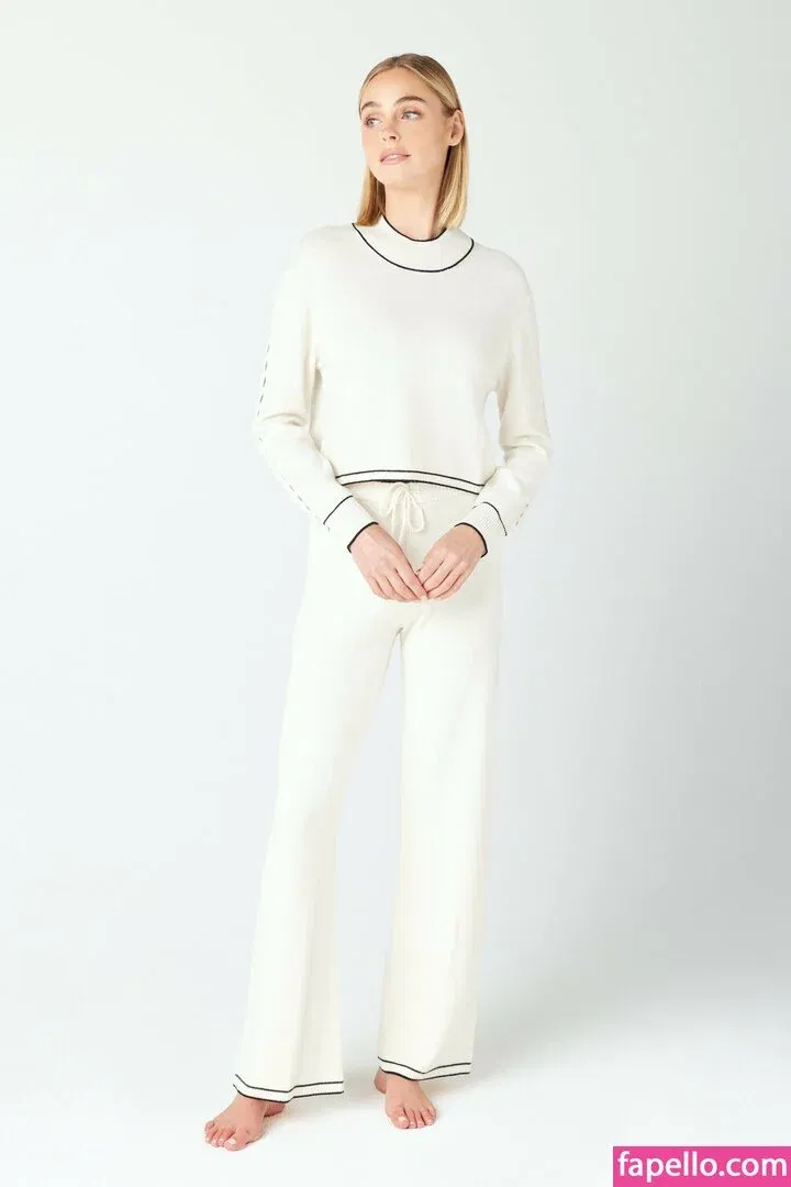 Elizabeth T Onlyfans Photo Gallery 