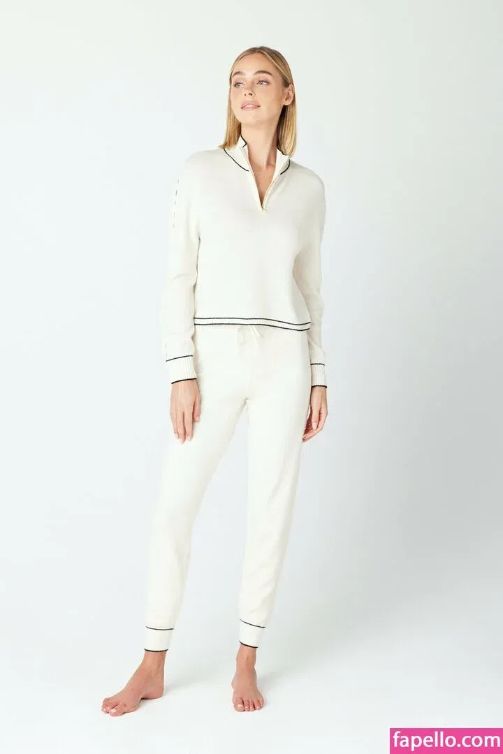 Elizabeth T Onlyfans Photo Gallery 