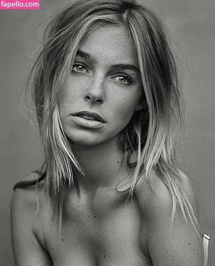 Elizabeth T Onlyfans Photo Gallery 