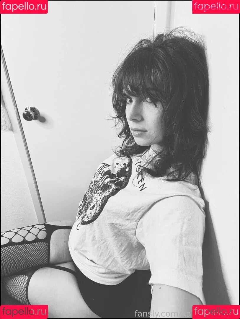 Kaitlin Witcher Onlyfans Photo Gallery 