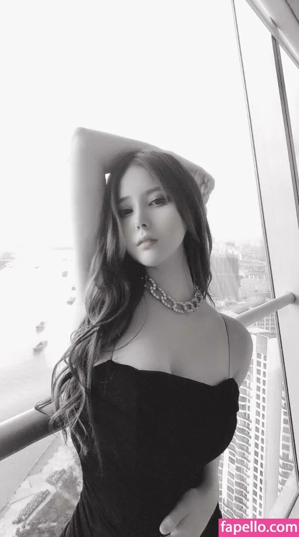 Lydia Yuna Onlyfans Photo Gallery 