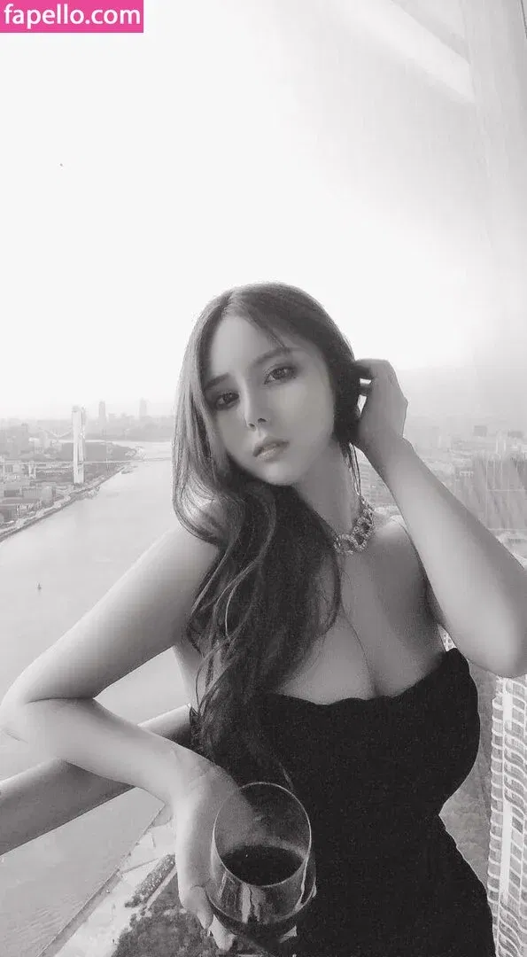 Lydia Yuna Onlyfans Photo Gallery 