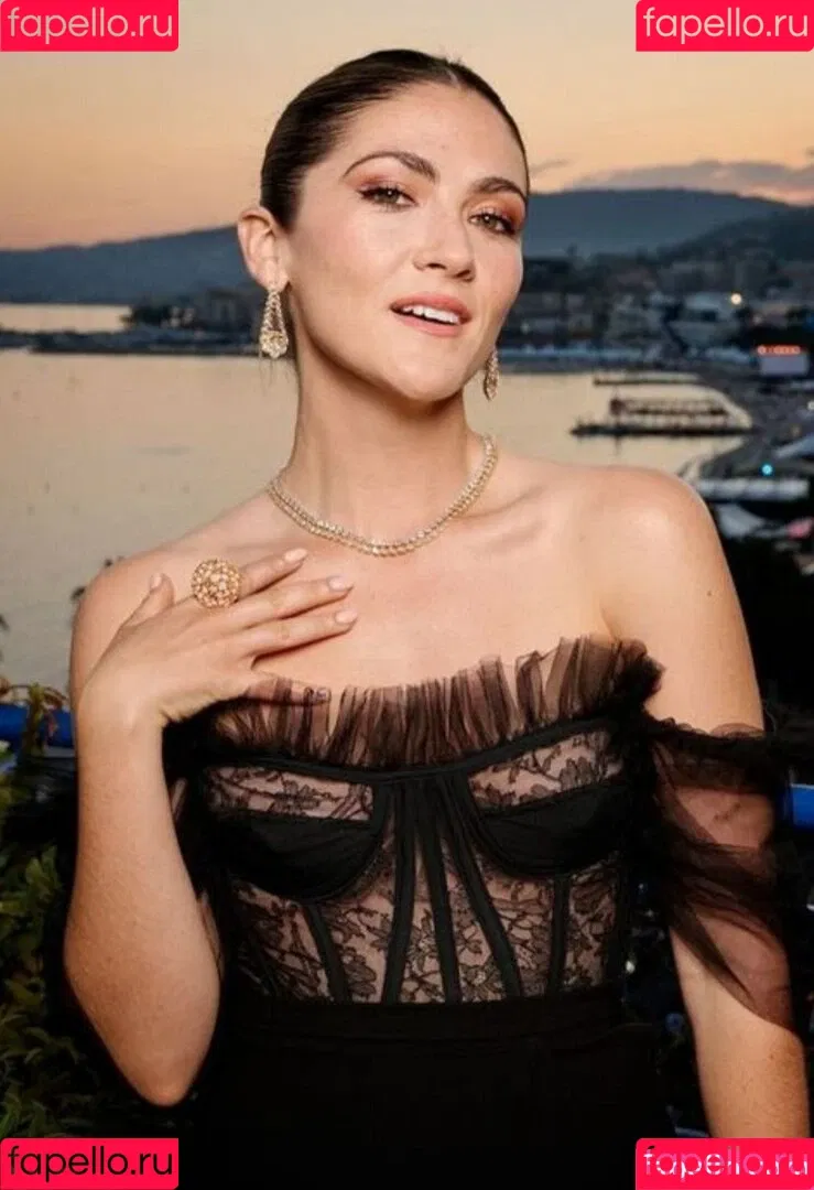 Isabelle Fuhrman Onlyfans Photo Gallery 