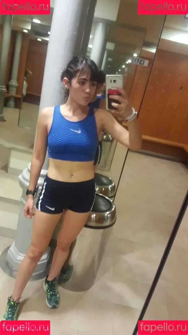 Isabelle Fuhrman Onlyfans Photo Gallery 
