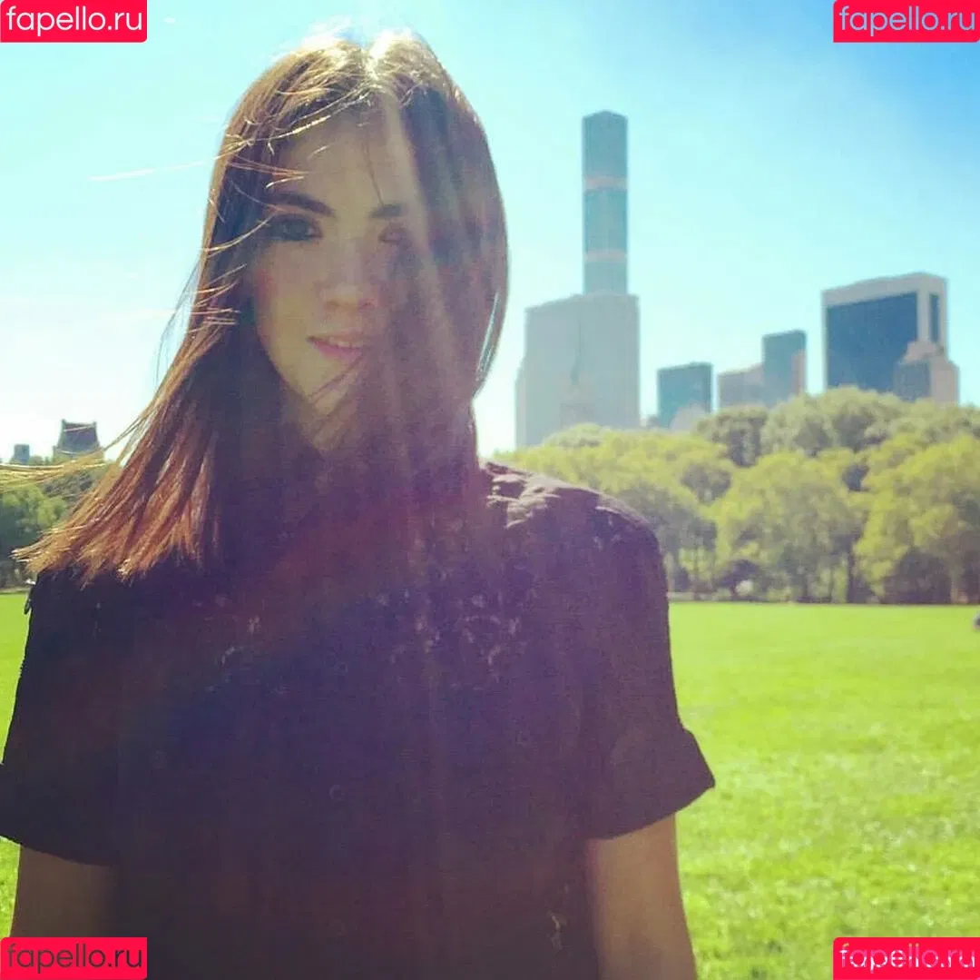 Isabelle Fuhrman Onlyfans Photo Gallery 