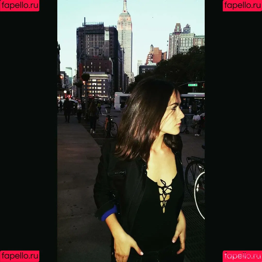 Isabelle Fuhrman Onlyfans Photo Gallery 