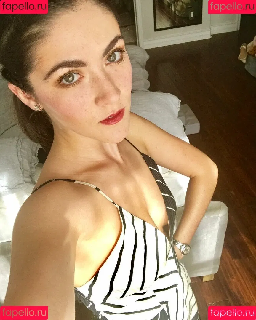 Isabelle Fuhrman Onlyfans Photo Gallery 