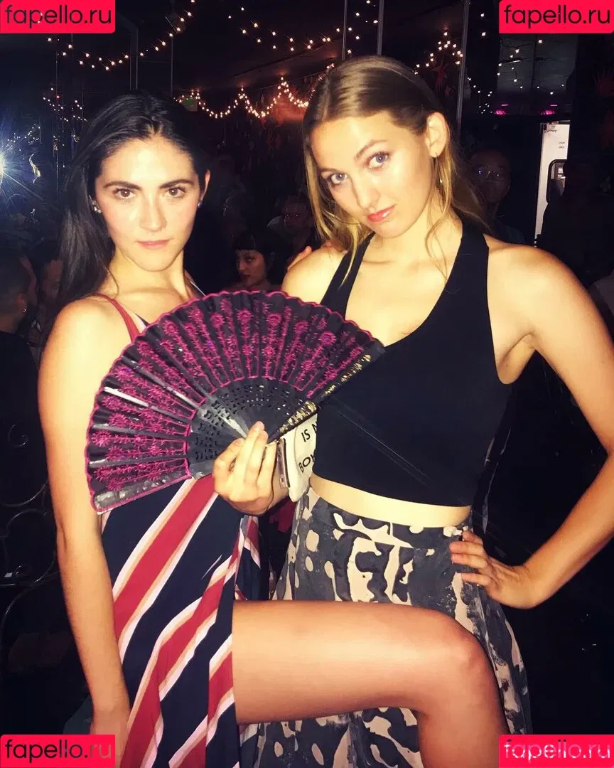 Isabelle Fuhrman Onlyfans Photo Gallery 