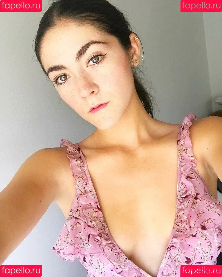 Isabelle Fuhrman Onlyfans Photo Gallery 