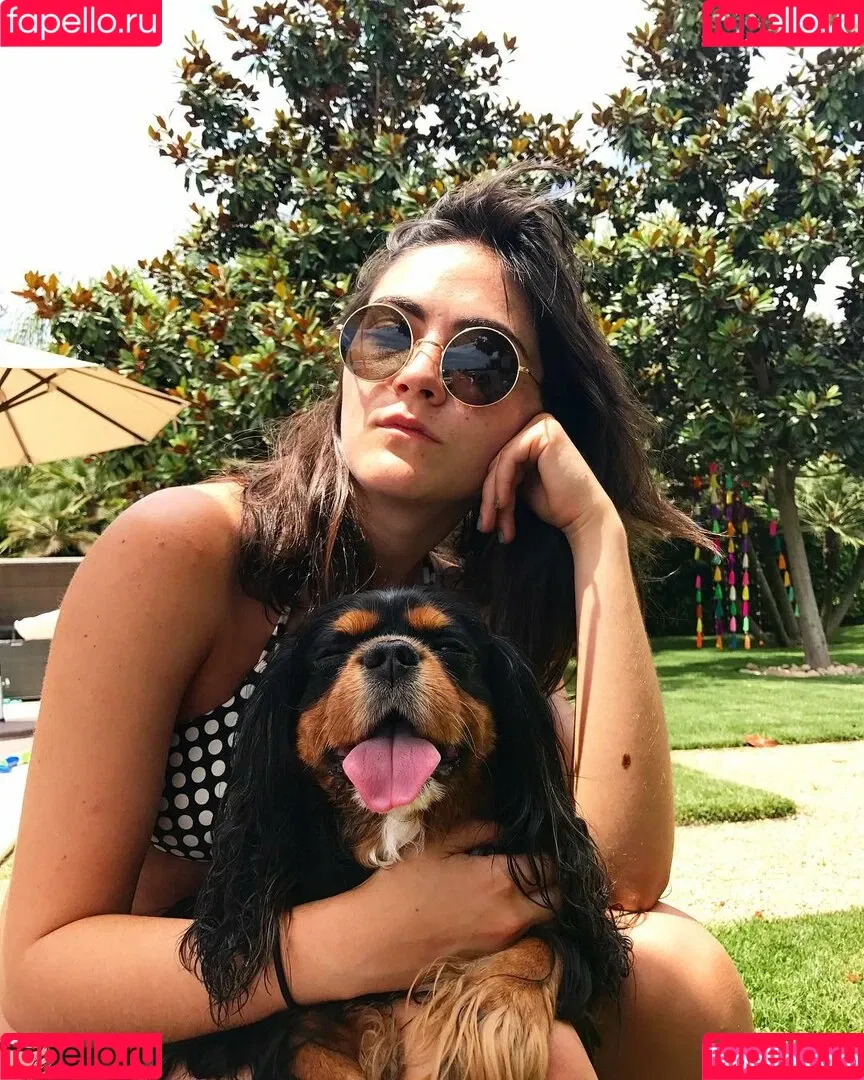 Isabelle Fuhrman Onlyfans Photo Gallery 
