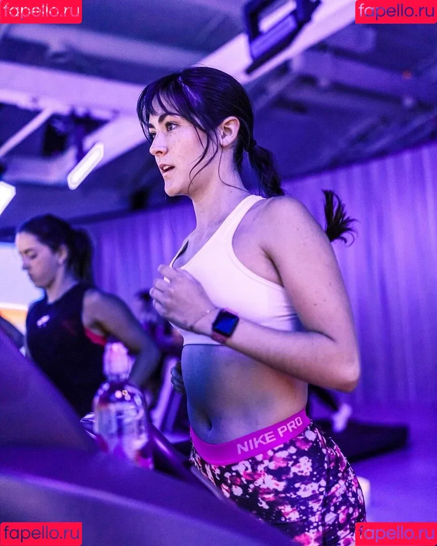 Isabelle Fuhrman Onlyfans Photo Gallery 