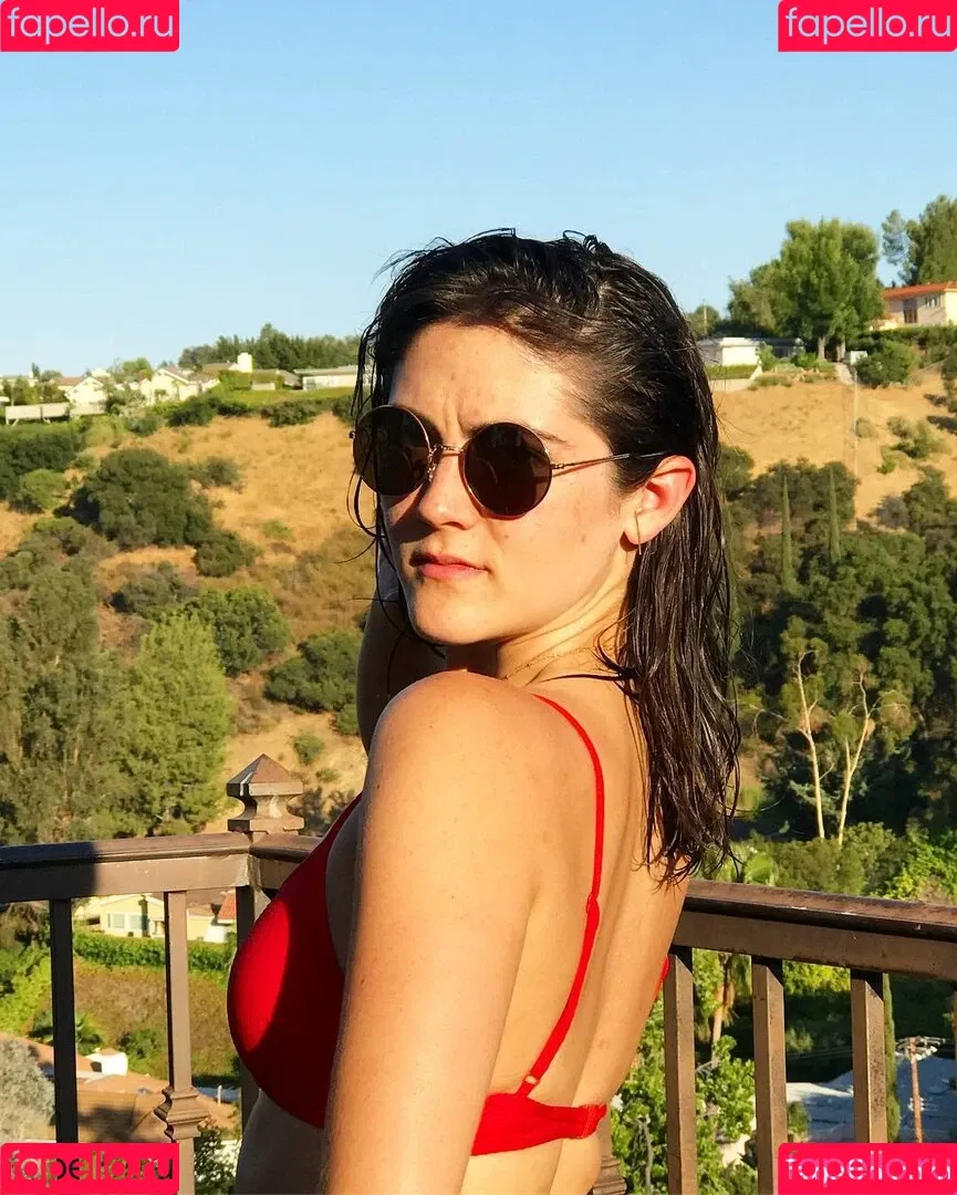 Isabelle Fuhrman Onlyfans Photo Gallery 