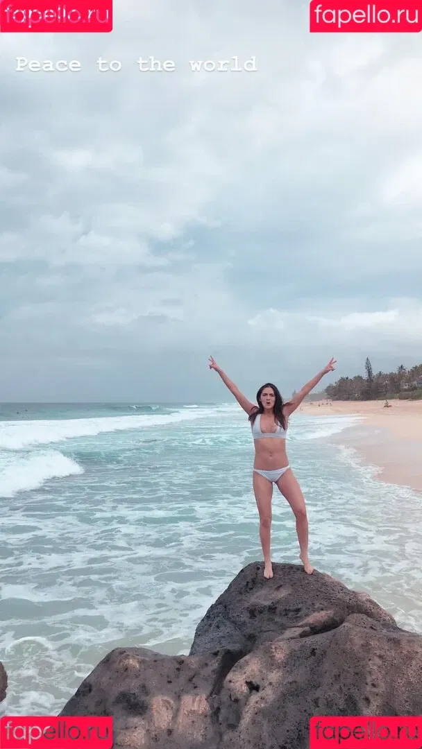 Isabelle Fuhrman Onlyfans Photo Gallery 