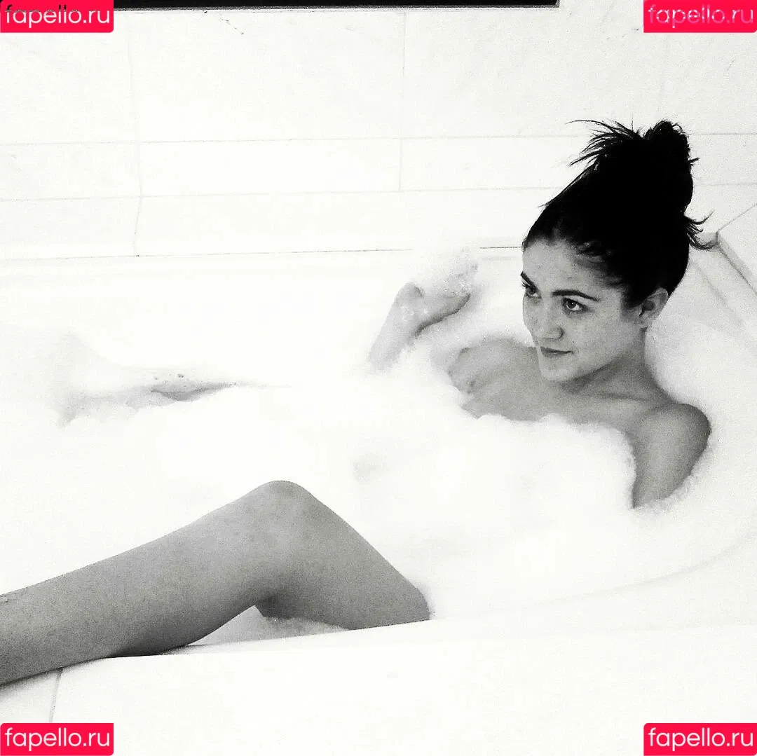 Isabelle Fuhrman Onlyfans Photo Gallery 